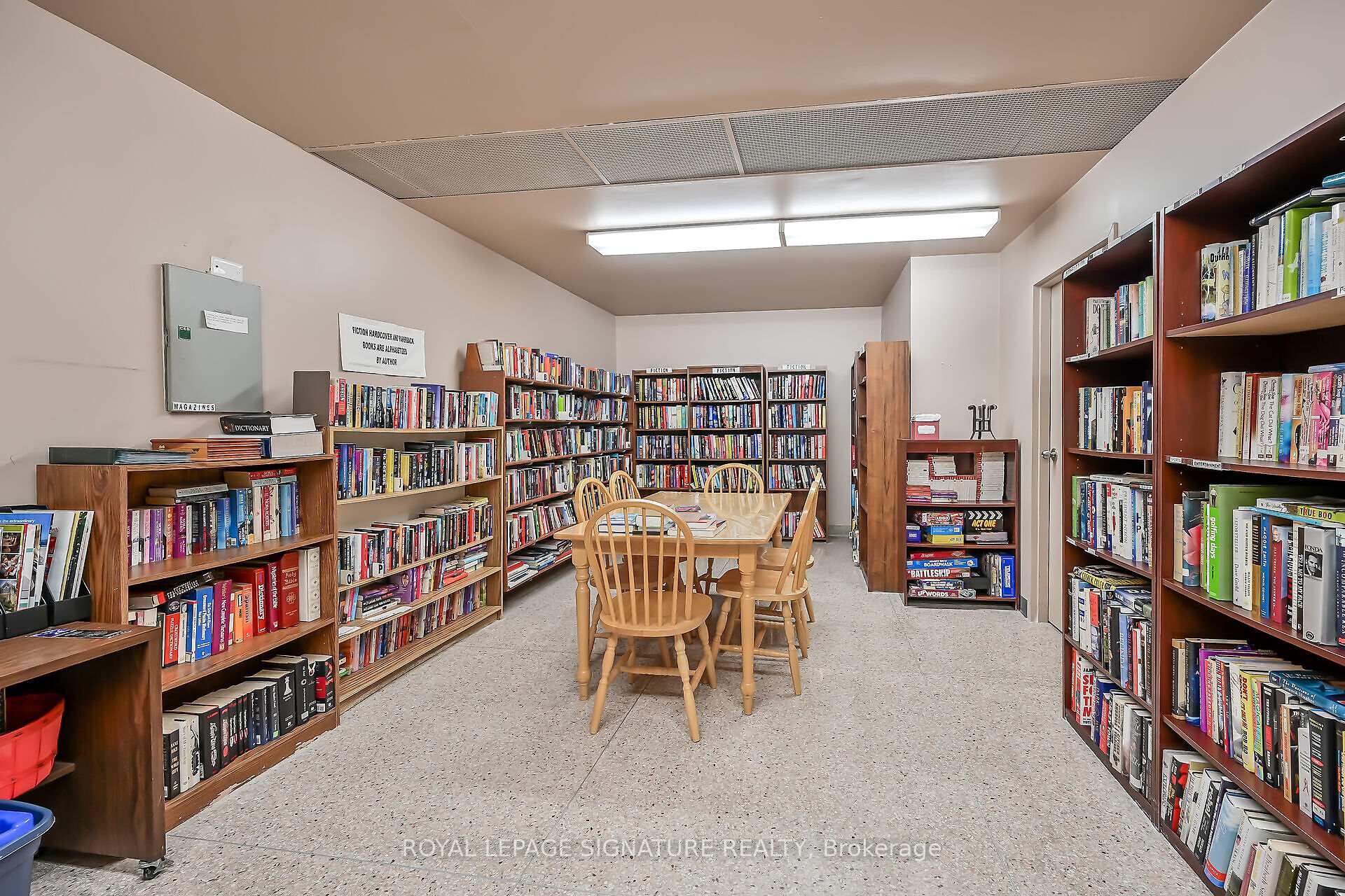 Photo 41 of Unit 907, 301 Frances Avenue, Hamilton, Lakeshore — HOMEH
