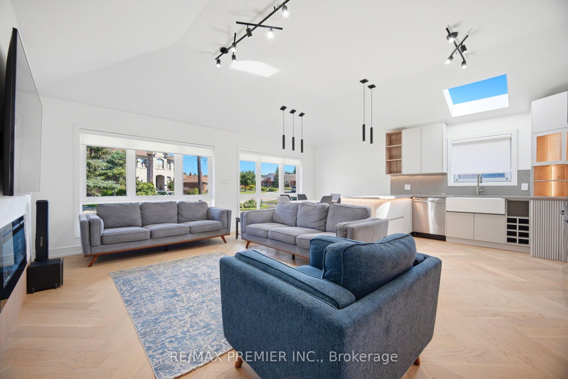 Photo 3 of 19 Jacinta Drive, North York, Rustic — HOMEH