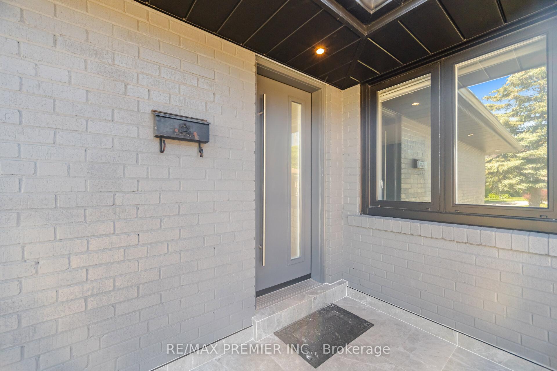 Photo 6 of 19 Jacinta Drive, North York, Rustic — HOMEH
