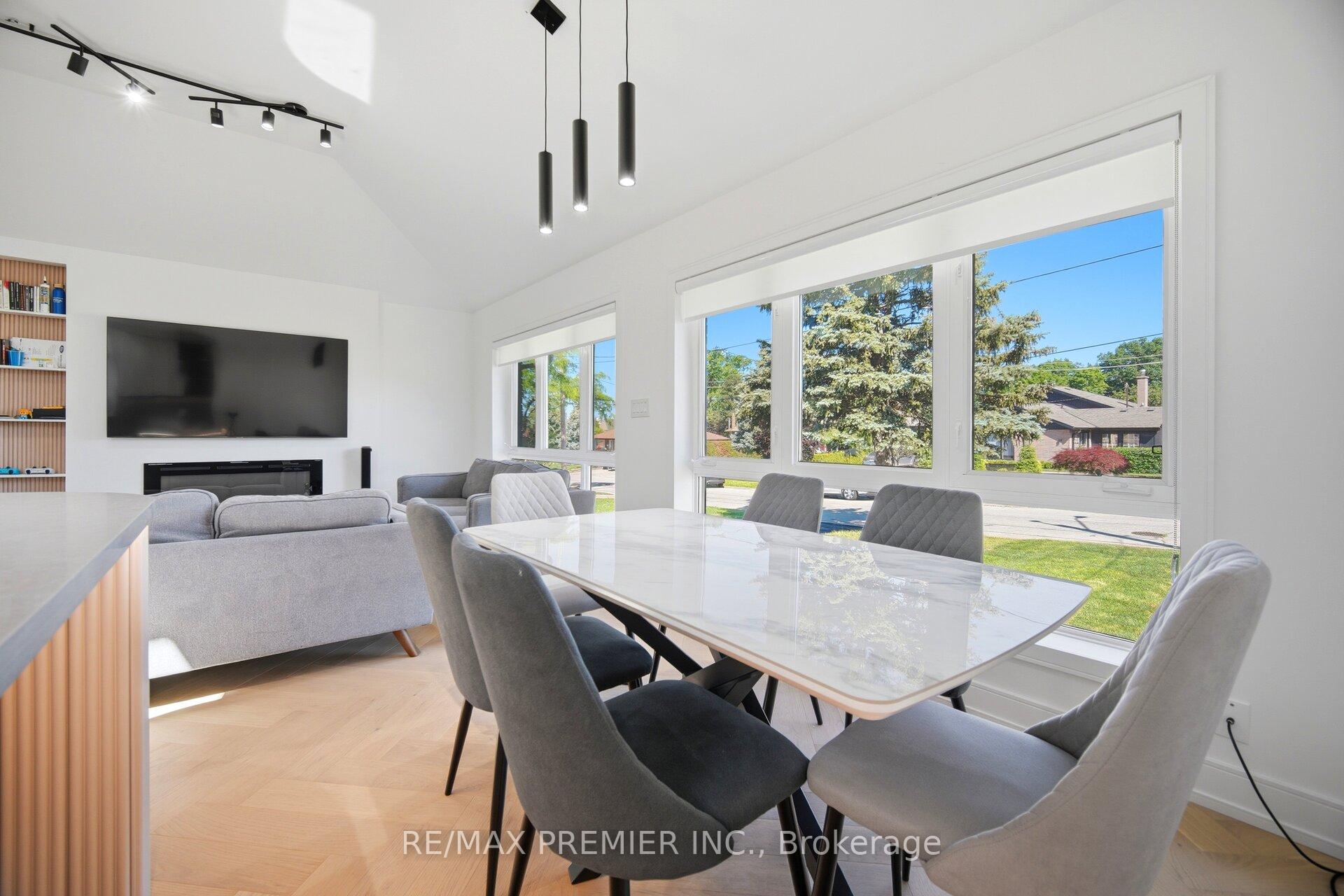 Photo 13 of 19 Jacinta Drive, North York, Rustic — HOMEH