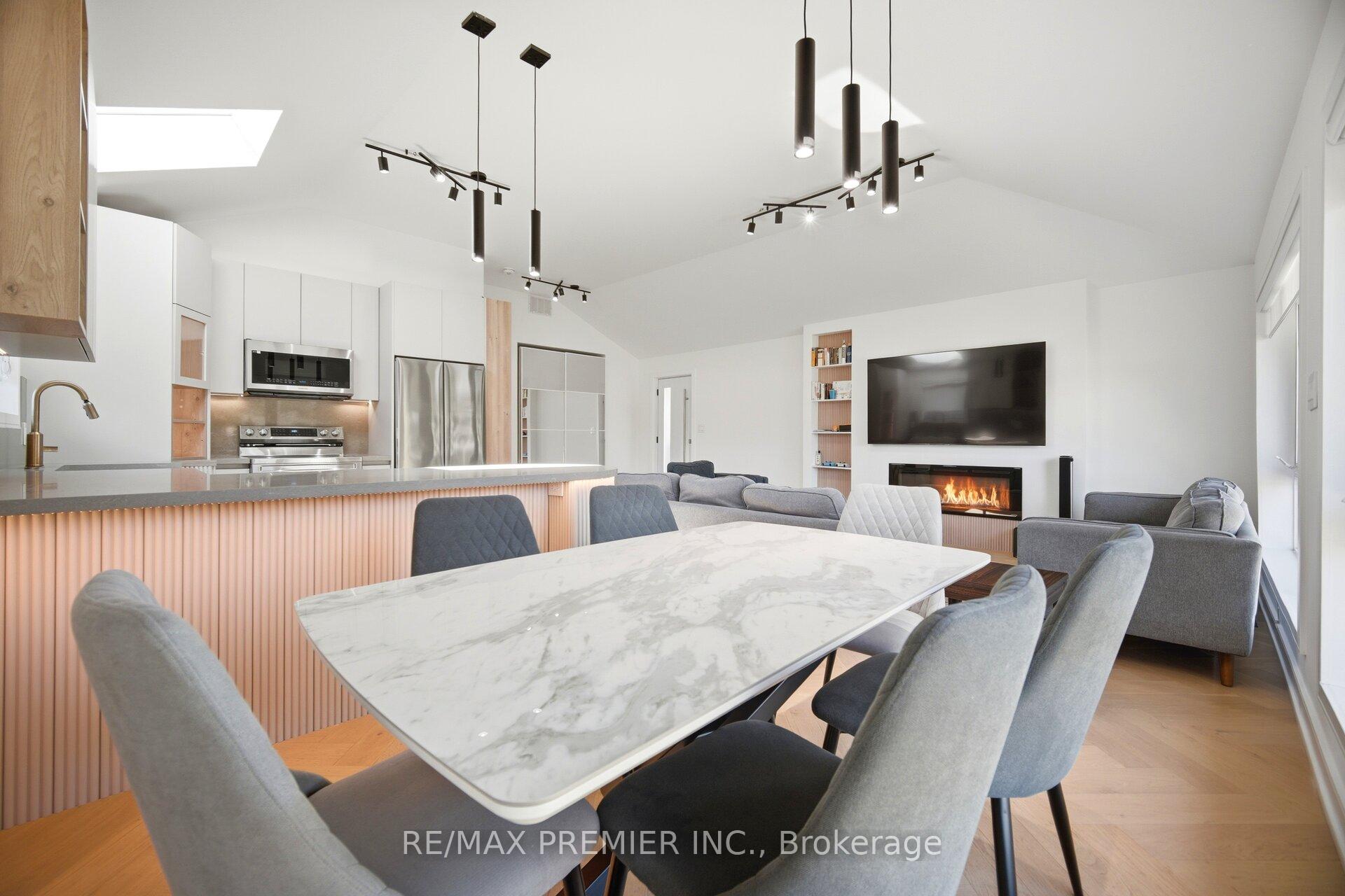 Photo 15 of 19 Jacinta Drive, North York, Rustic — HOMEH