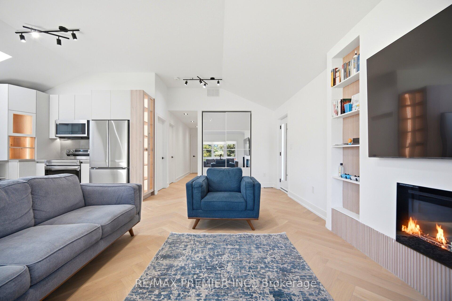 Photo 19 of 19 Jacinta Drive, North York, Rustic — HOMEH