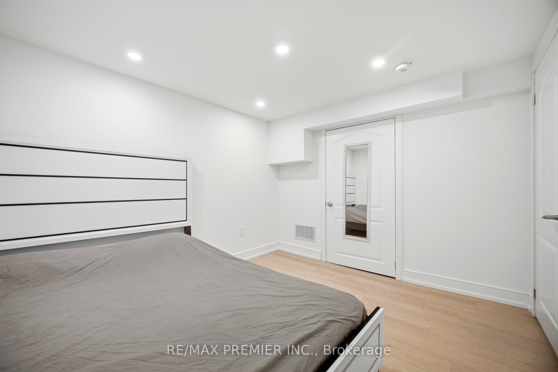 Photo 44 of 19 Jacinta Drive, North York, Rustic — HOMEH