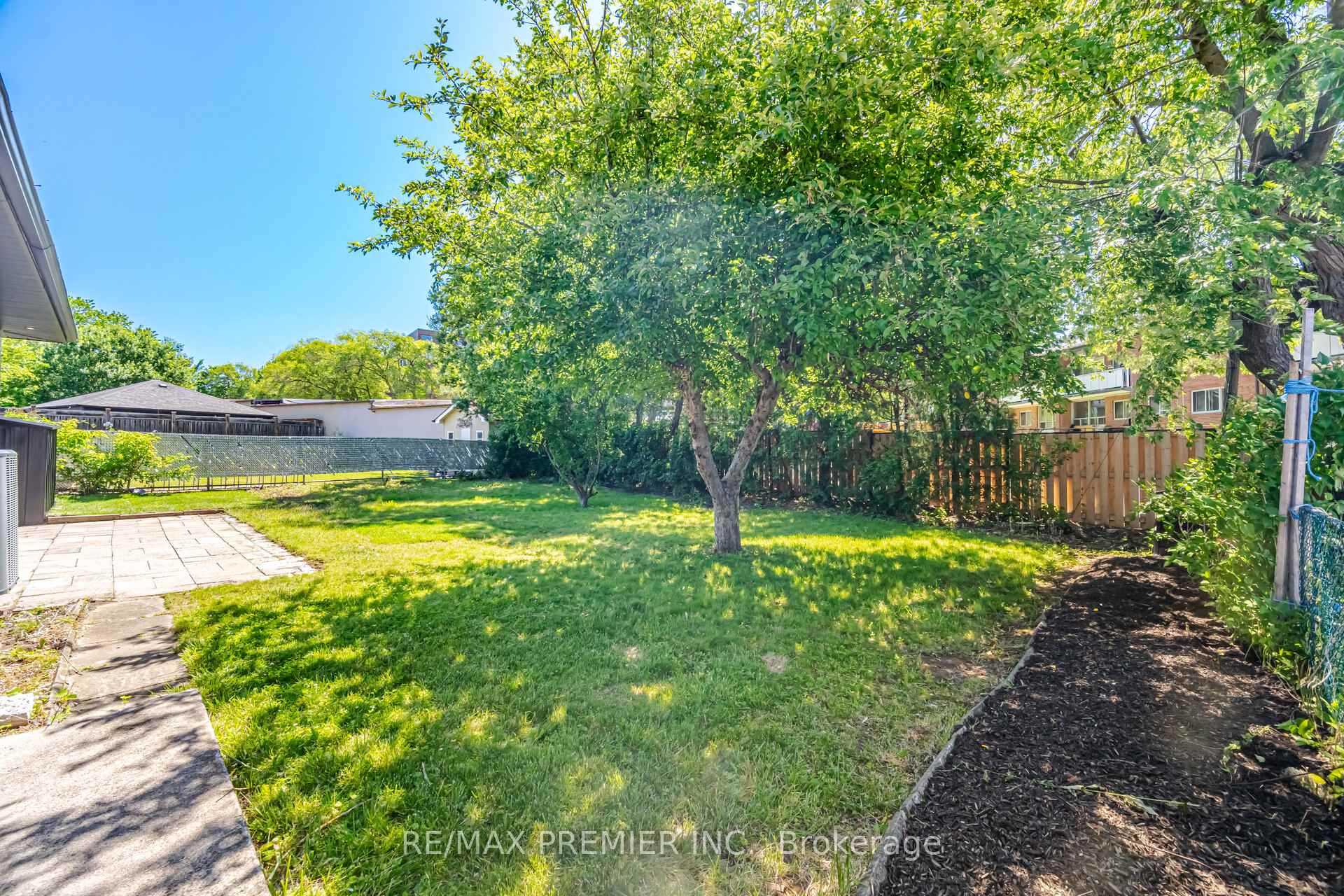 Photo 50 of 19 Jacinta Drive, North York, Rustic — HOMEH