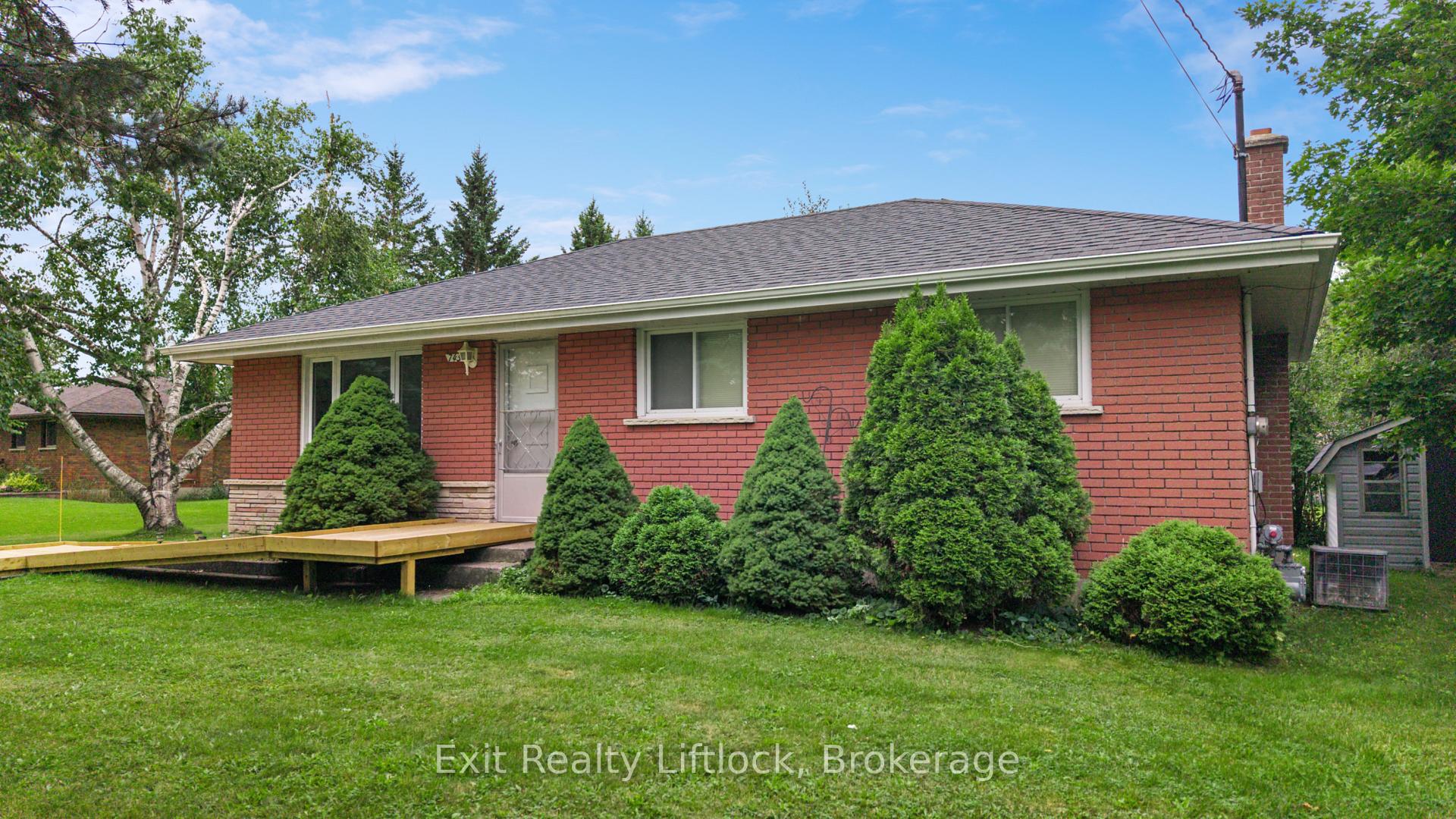 Photo 5 of 745 Baltic Drive, Selwyn — HOMEH