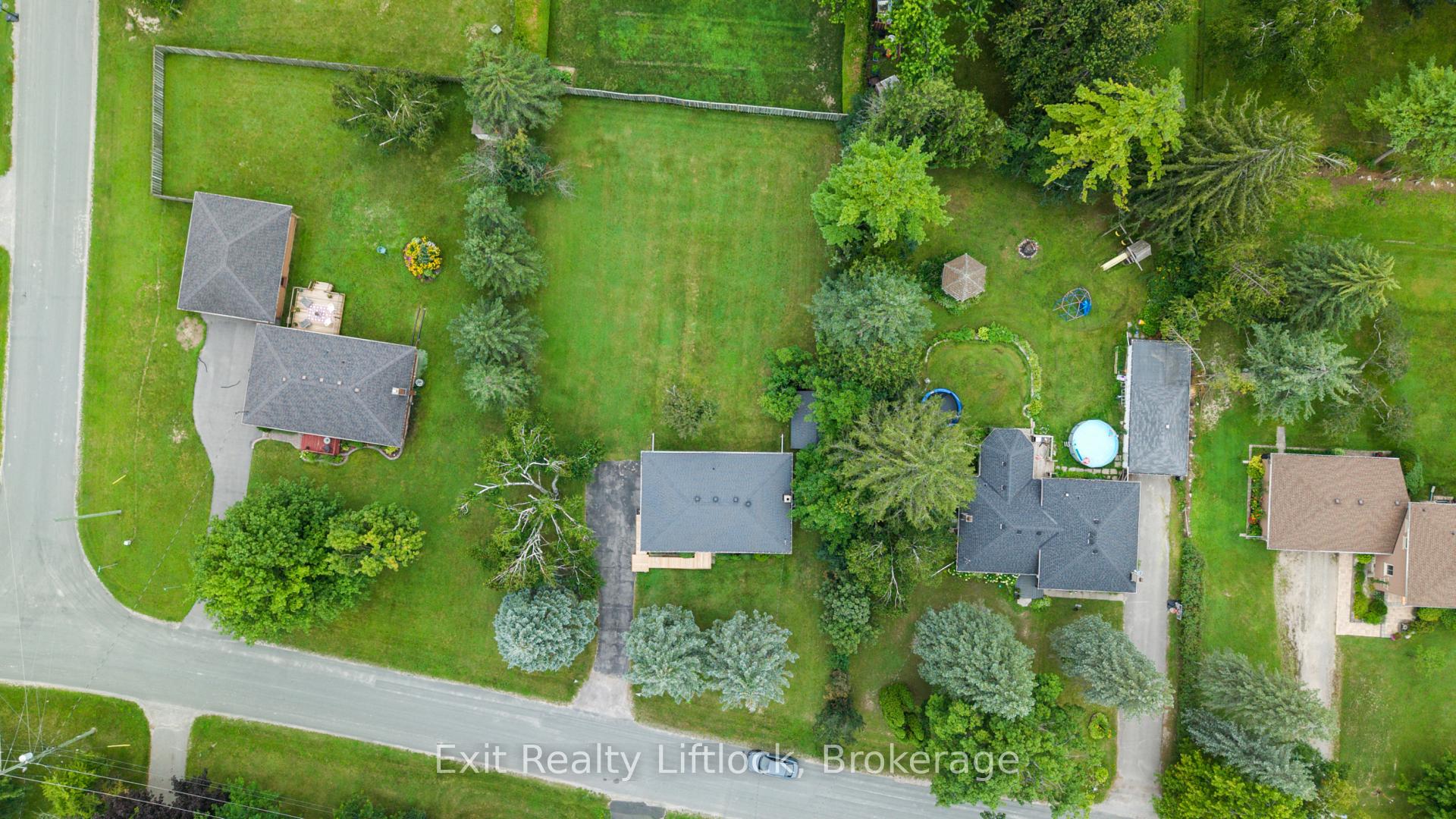 Photo 28 of 745 Baltic Drive, Selwyn — HOMEH