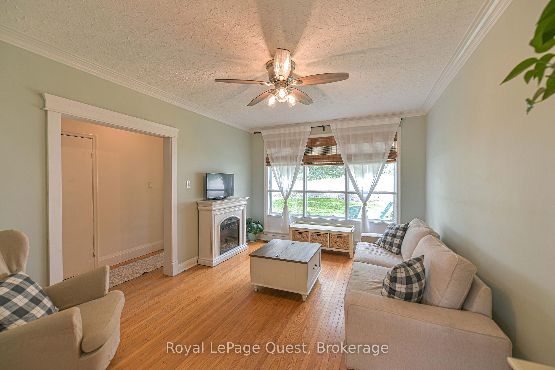 Photo 5 of 5 Karen Crescent, Orillia — HOMEH