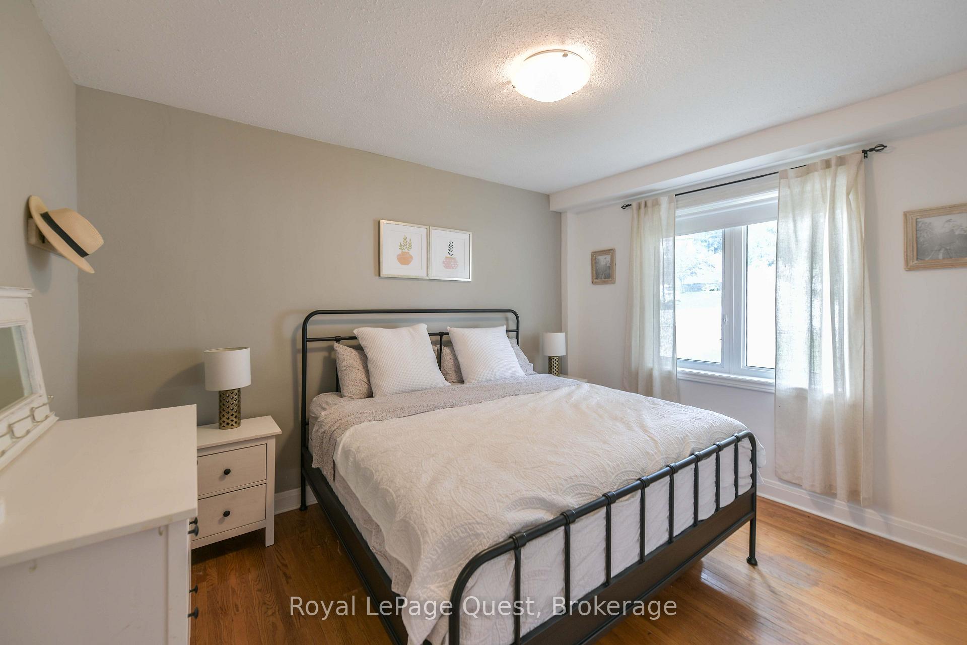 Photo 11 of 5 Karen Crescent, Orillia — HOMEH