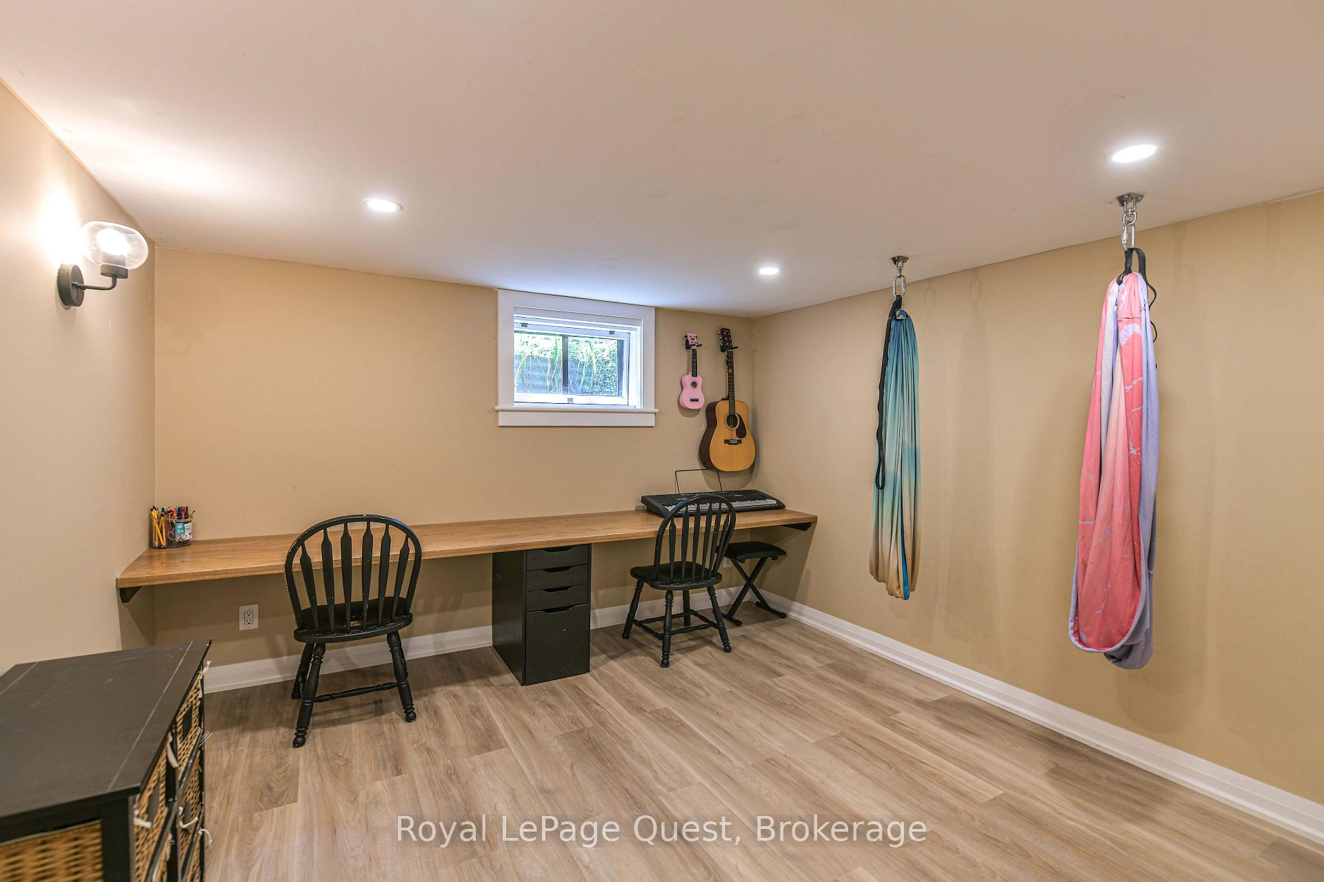 Photo 21 of 5 Karen Crescent, Orillia — HOMEH
