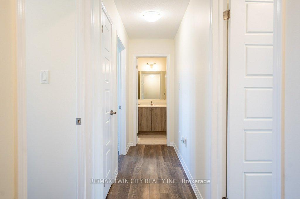 Photo 18 of Unit 20, 455 Guelph Avenue, Cambridge, Silver Heights — HOMEH