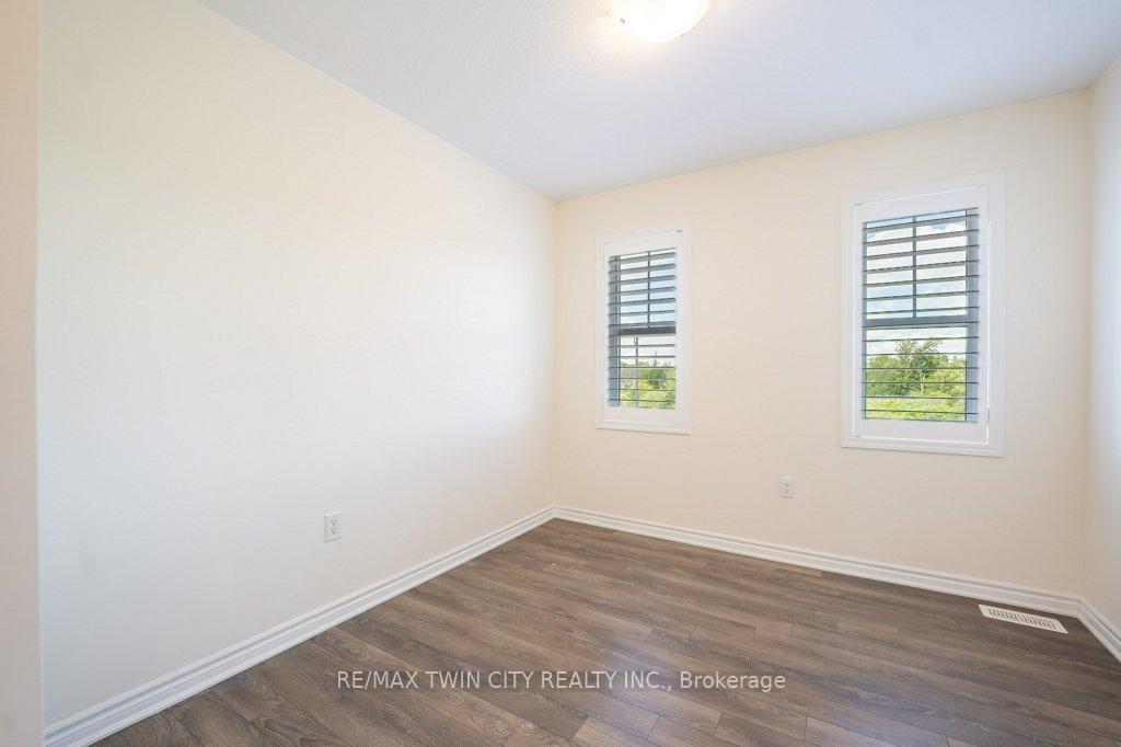 Photo 19 of Unit 20, 455 Guelph Avenue, Cambridge, Silver Heights — HOMEH