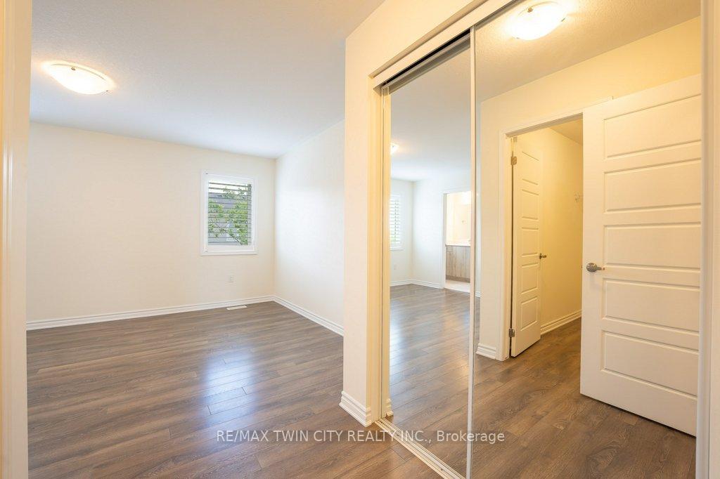 Photo 21 of Unit 20, 455 Guelph Avenue, Cambridge, Silver Heights — HOMEH