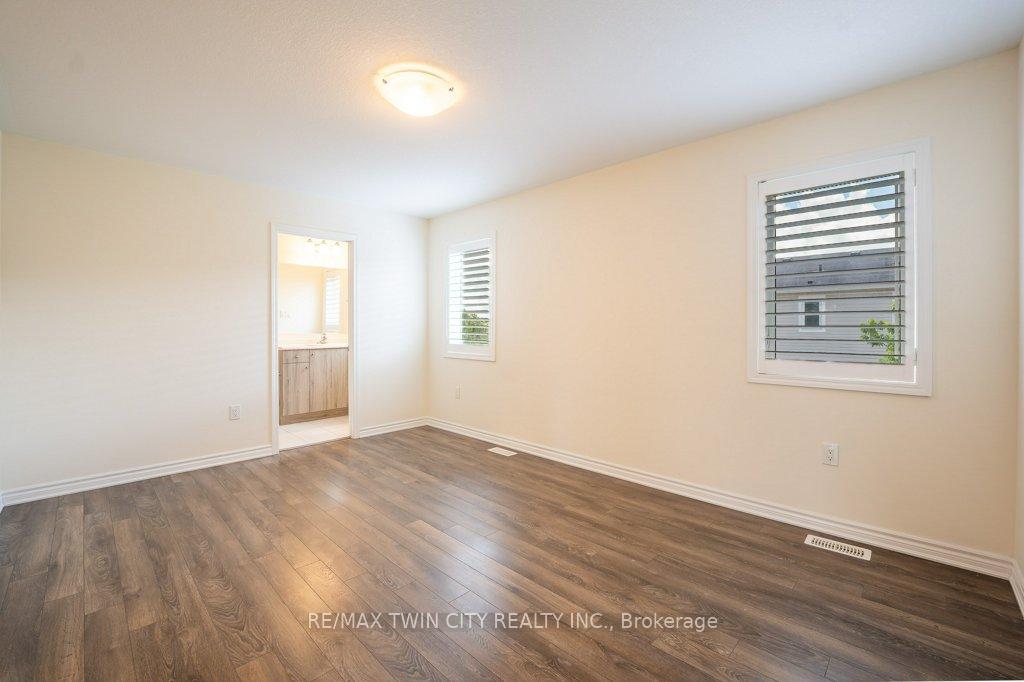 Photo 22 of Unit 20, 455 Guelph Avenue, Cambridge, Silver Heights — HOMEH