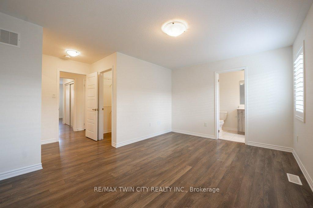 Photo 24 of Unit 20, 455 Guelph Avenue, Cambridge, Silver Heights — HOMEH