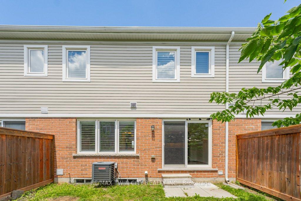 Photo 31 of Unit 20, 455 Guelph Avenue, Cambridge, Silver Heights — HOMEH
