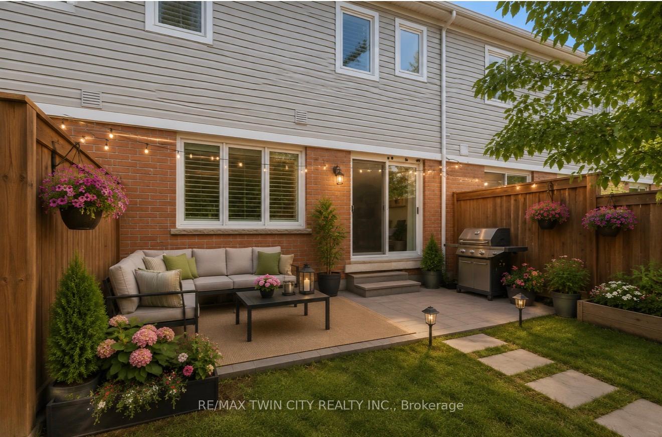 Photo 32 of Unit 20, 455 Guelph Avenue, Cambridge, Silver Heights — HOMEH
