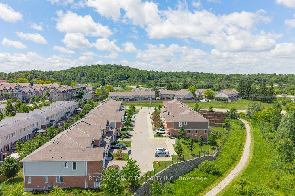 Photo 34 of Unit 20, 455 Guelph Avenue, Cambridge, Silver Heights — HOMEH