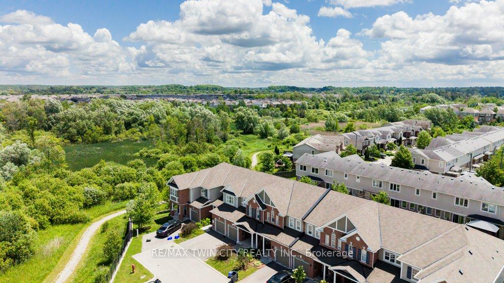 Photo 35 of Unit 20, 455 Guelph Avenue, Cambridge, Silver Heights — HOMEH