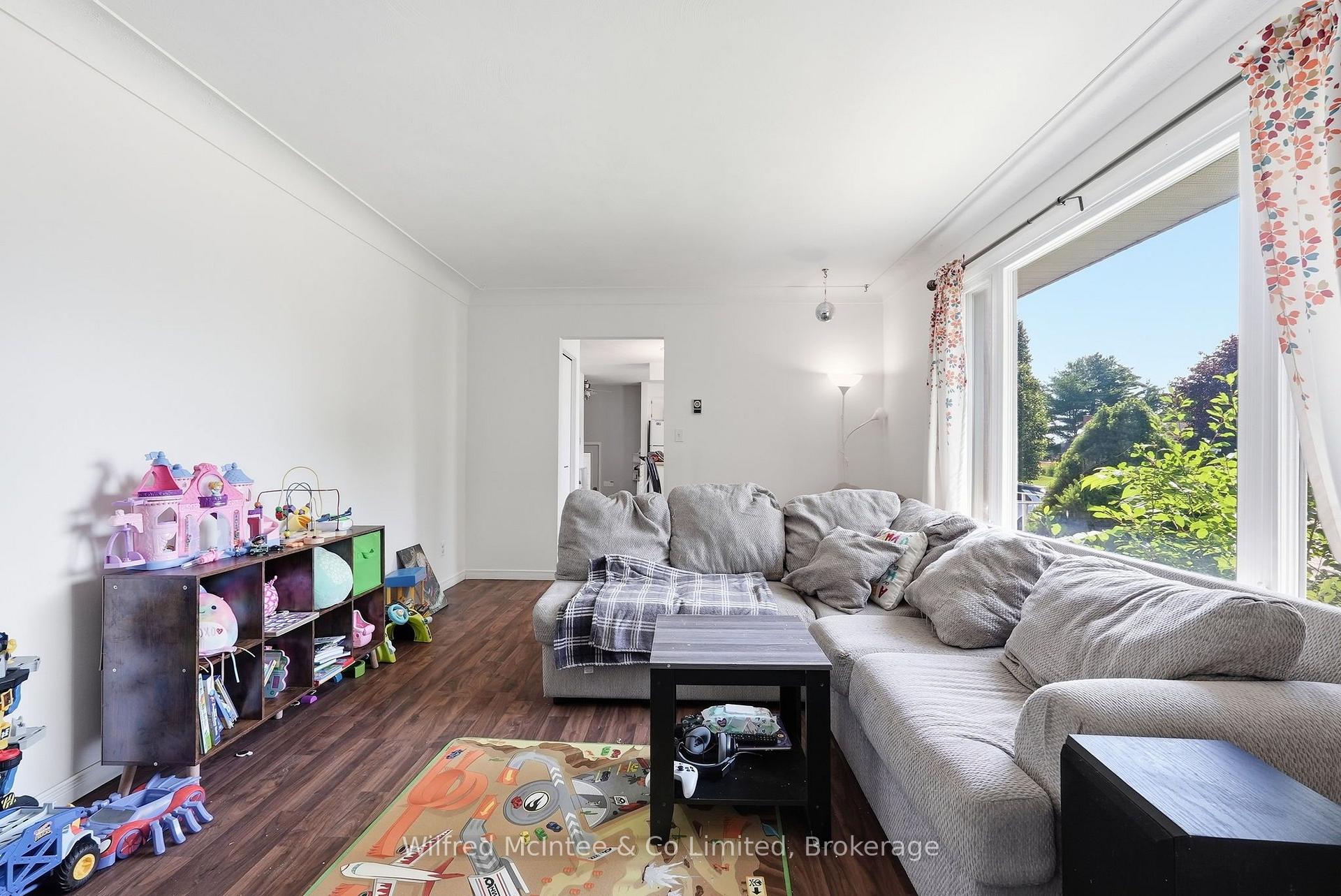 Photo 10 of 3 Bradley Street, Arran-Elderslie — HOMEH