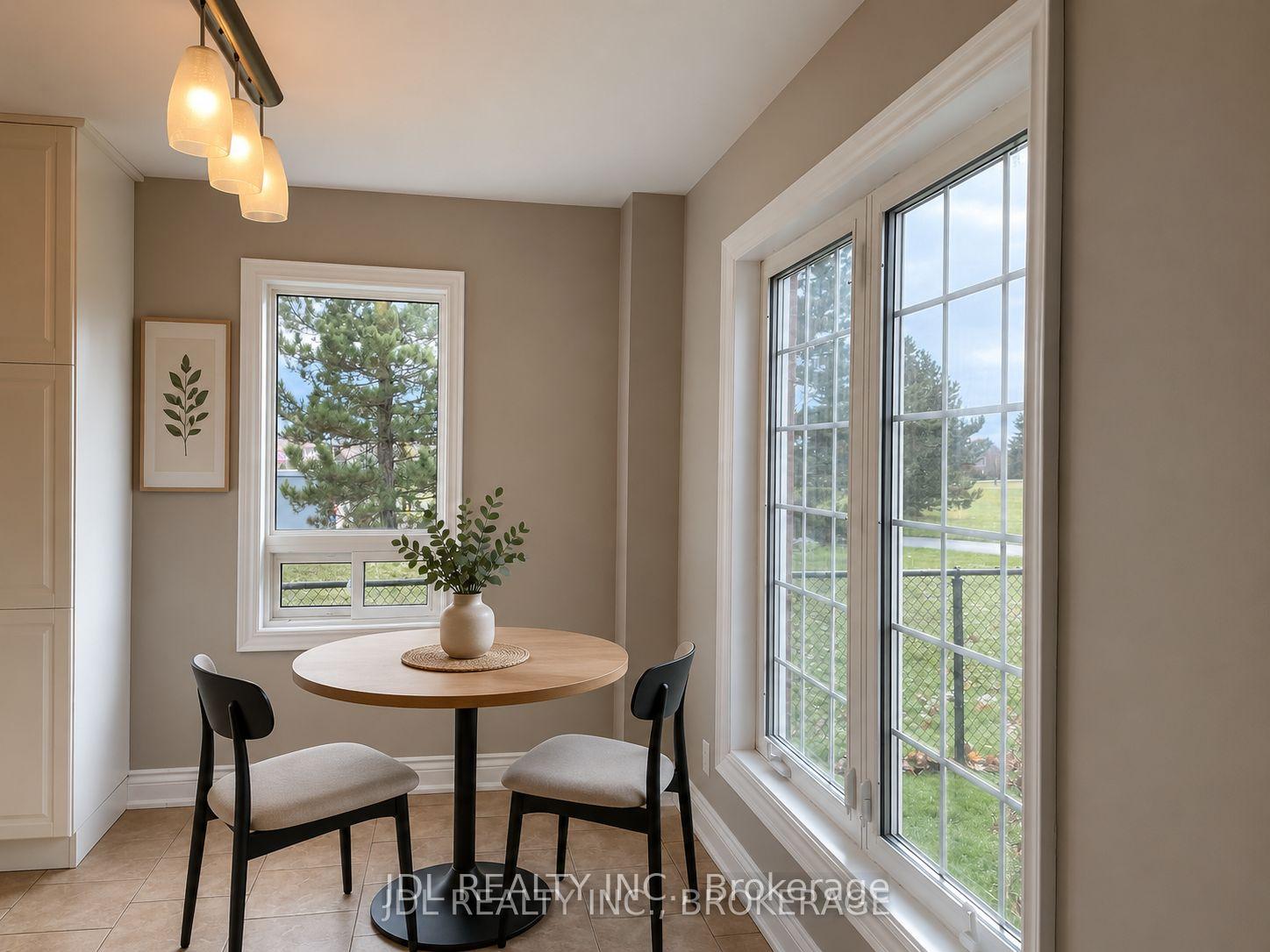 Photo 10 of 163 Carrick Upper Avenue, Georgina, Keswick North — HOMEH