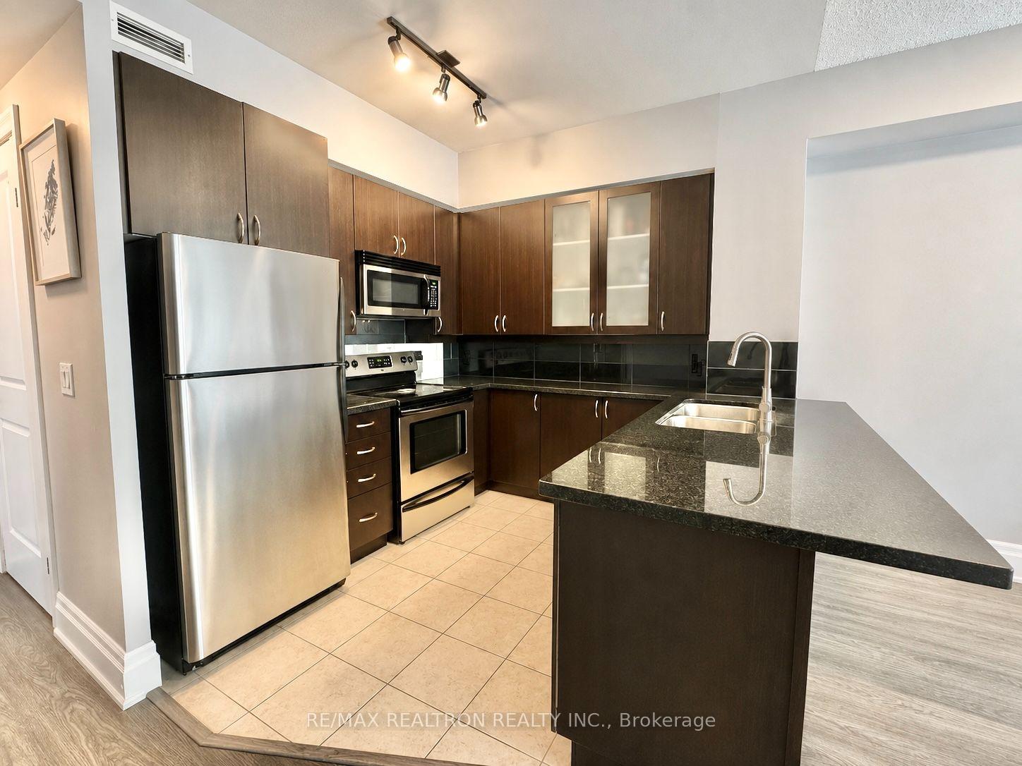 Photo 2 of Unit 206, 57 Upper Duke Crescent, Markham, Unionville — HOMEH