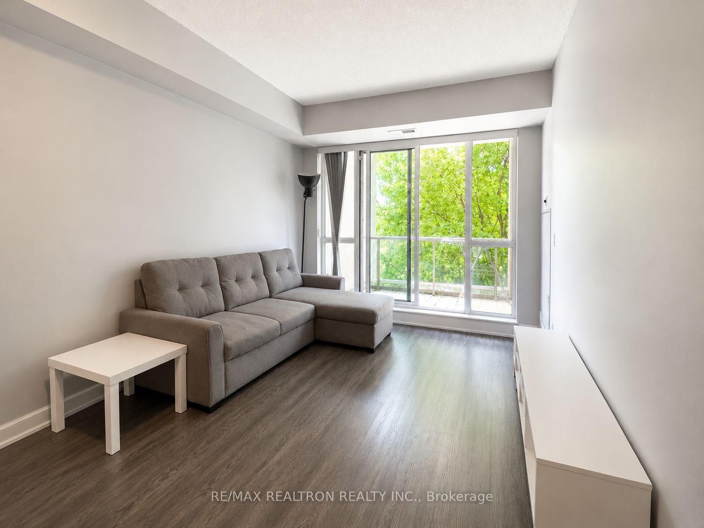 Photo 3 of Unit 206, 57 Upper Duke Crescent, Markham, Unionville — HOMEH