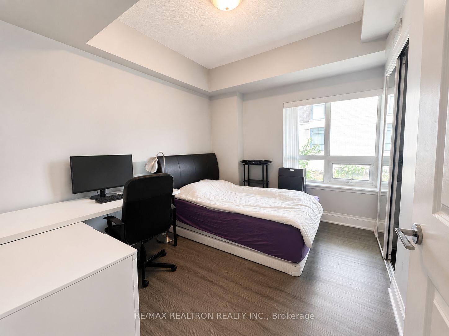 Photo 4 of Unit 206, 57 Upper Duke Crescent, Markham, Unionville — HOMEH