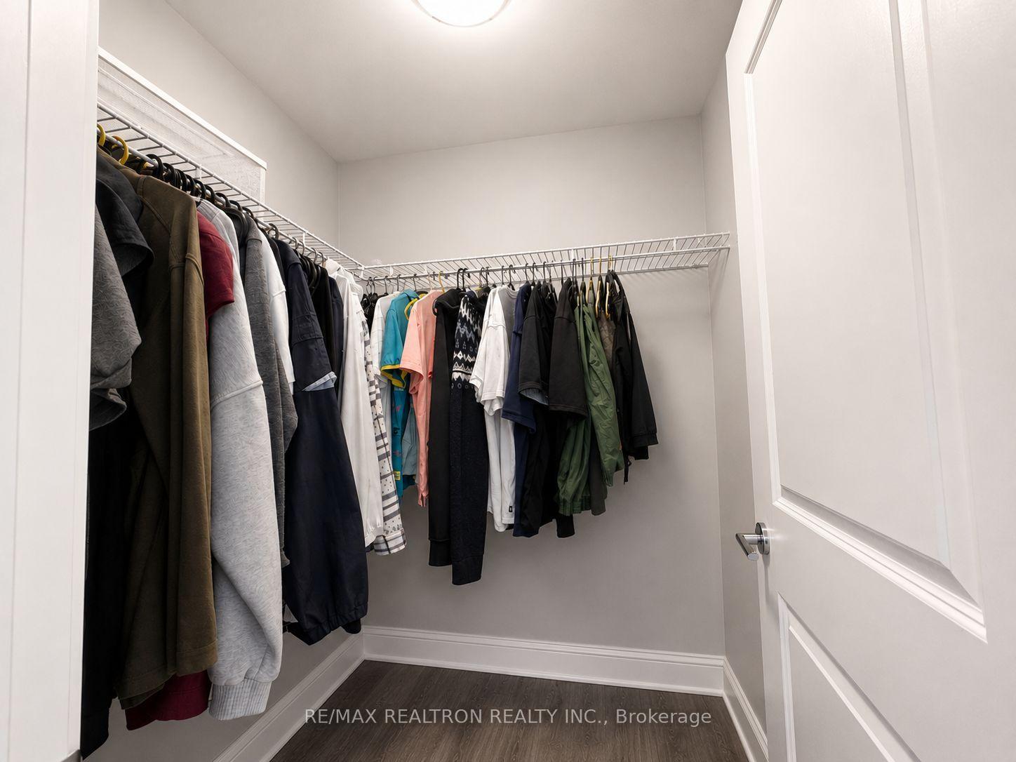 Photo 7 of Unit 206, 57 Upper Duke Crescent, Markham, Unionville — HOMEH