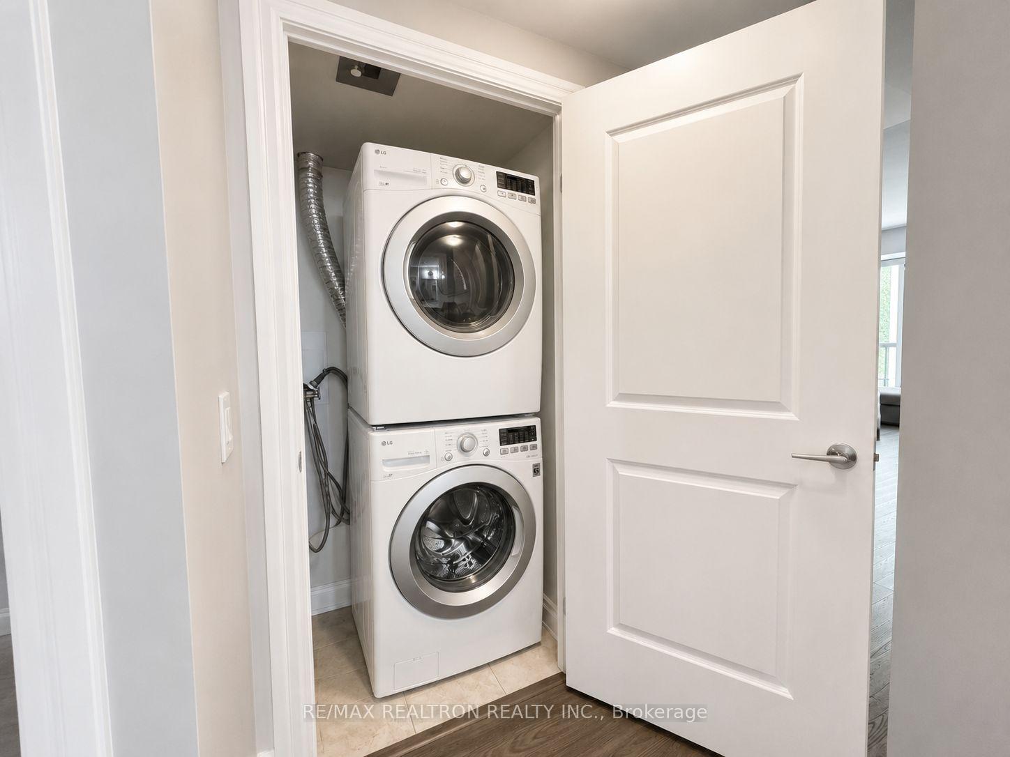 Photo 10 of Unit 206, 57 Upper Duke Crescent, Markham, Unionville — HOMEH