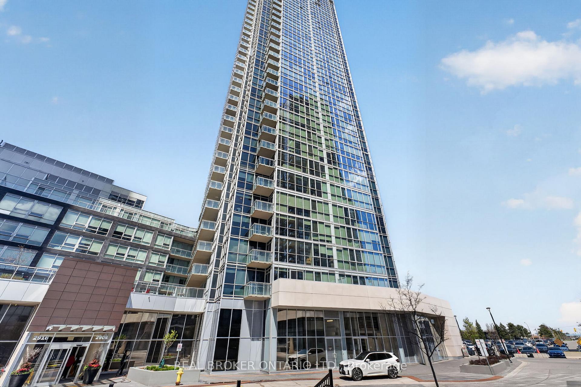Front of Unit 703, 2908 Highway 7 Avenue