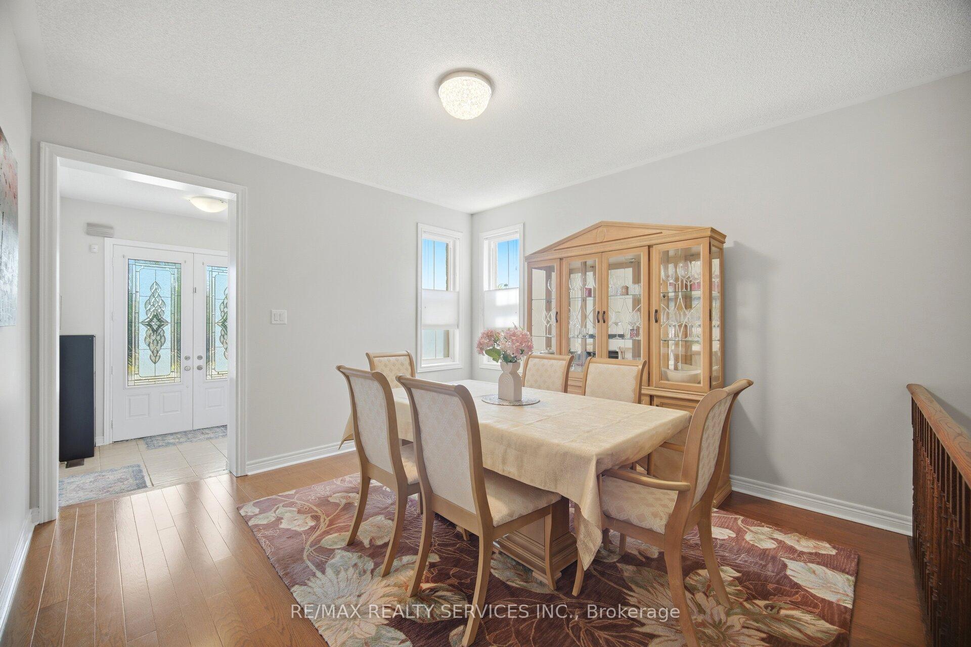 Photo 4 of 52 Atchison Drive, Caledon, Caledon East — HOMEH