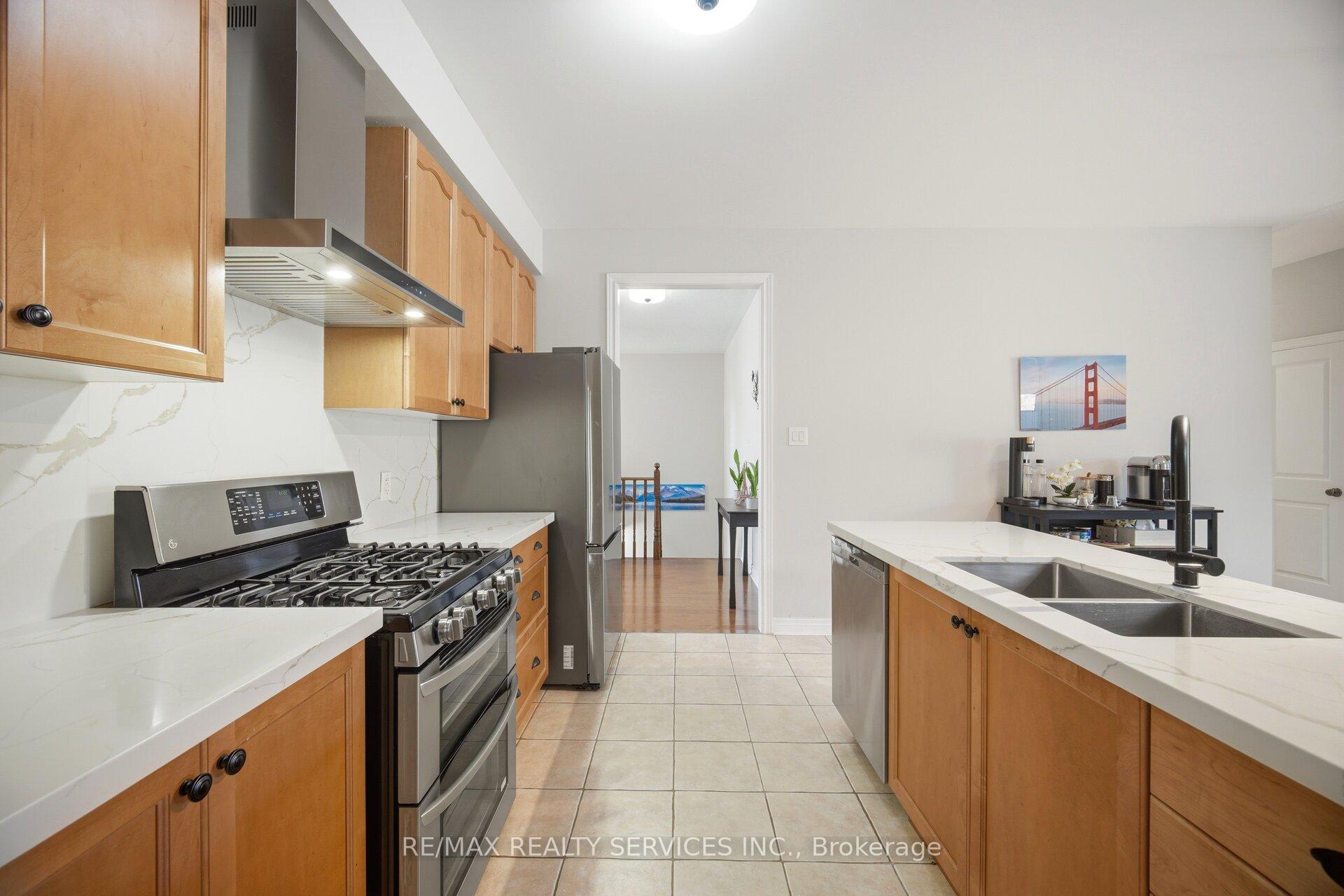 Photo 11 of 52 Atchison Drive, Caledon, Caledon East — HOMEH