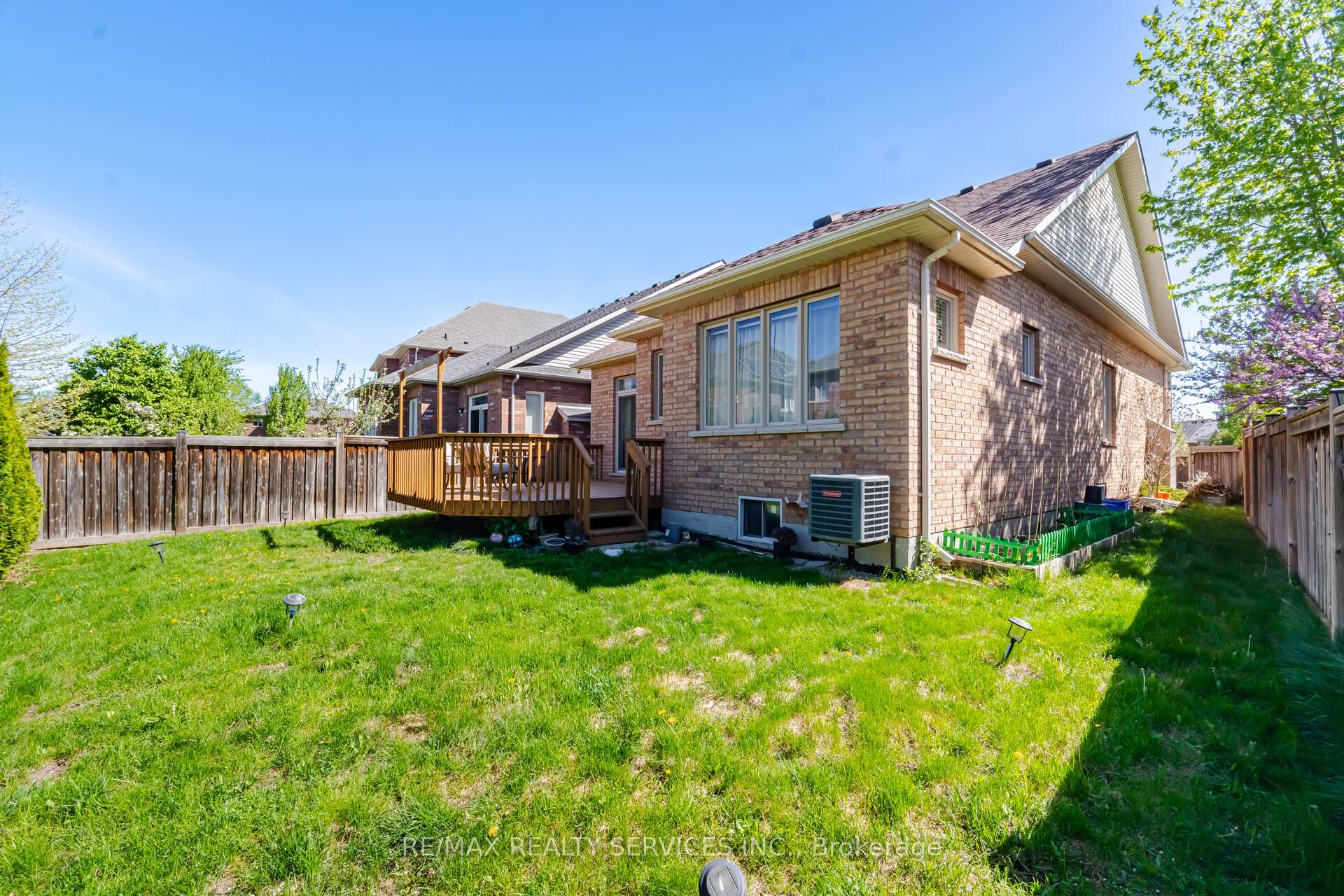 Photo 46 of 52 Atchison Drive, Caledon, Caledon East — HOMEH