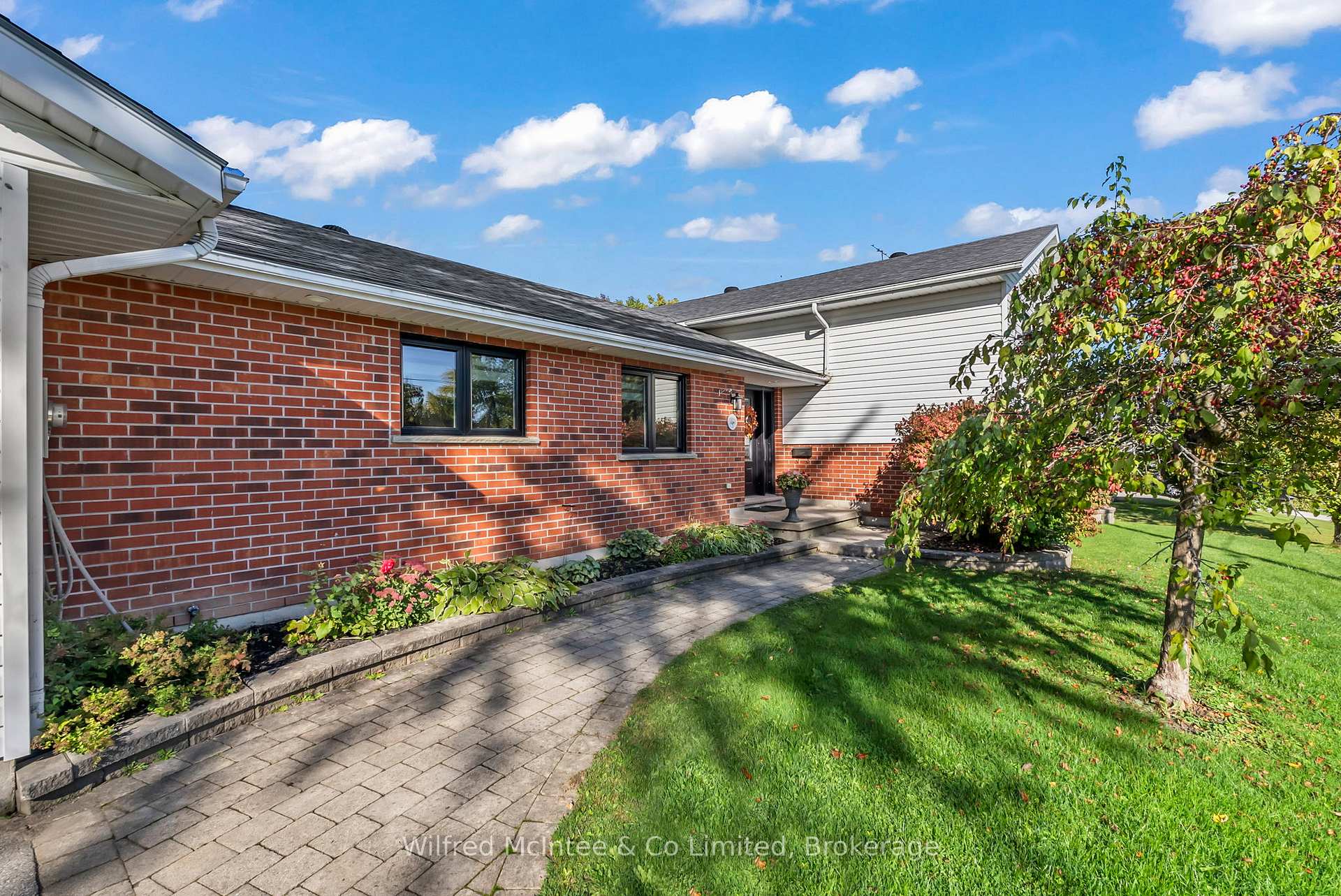 Photo 5 of 210 James Street, Arran-Elderslie — HOMEH