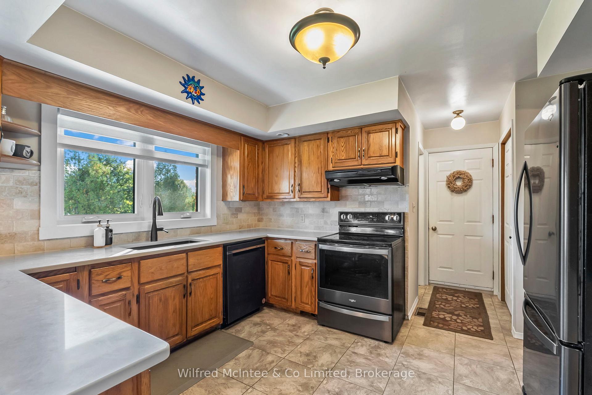 Photo 15 of 210 James Street, Arran-Elderslie — HOMEH