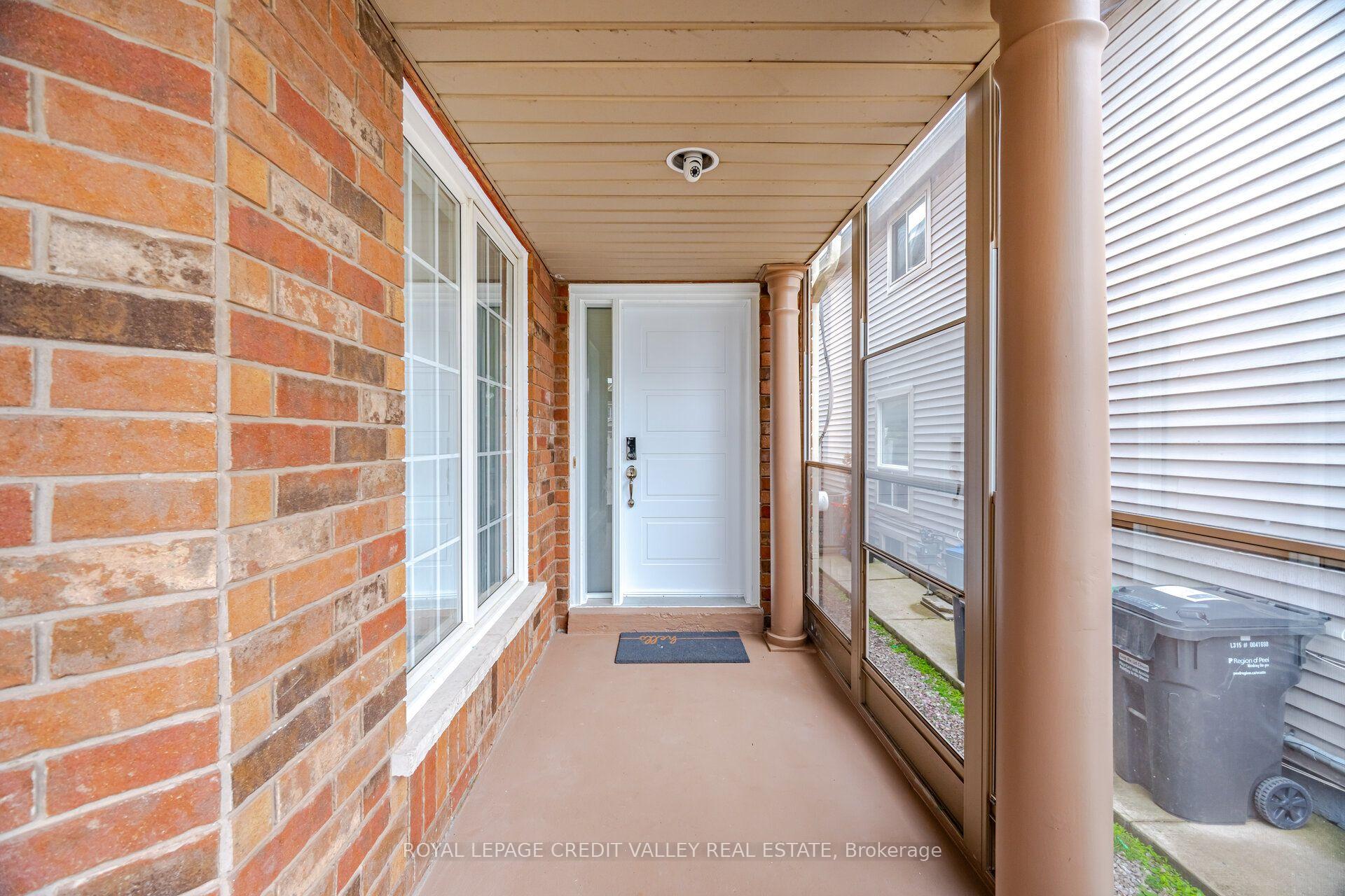Photo 5 of 5 Porchlight Road, Brampton, Fletcher's Creek Village — HOMEH