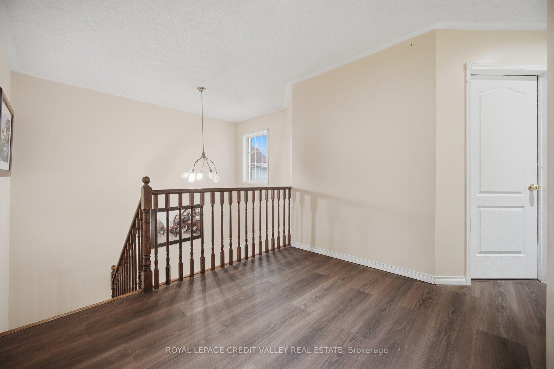 Photo 20 of 5 Porchlight Road, Brampton, Fletcher's Creek Village — HOMEH