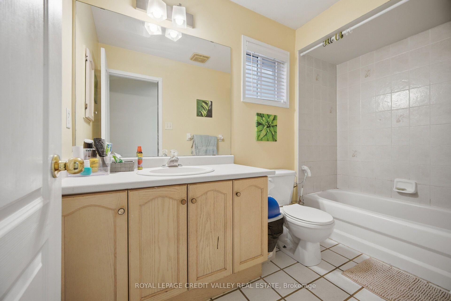 Photo 31 of 5 Porchlight Road, Brampton, Fletcher's Creek Village — HOMEH