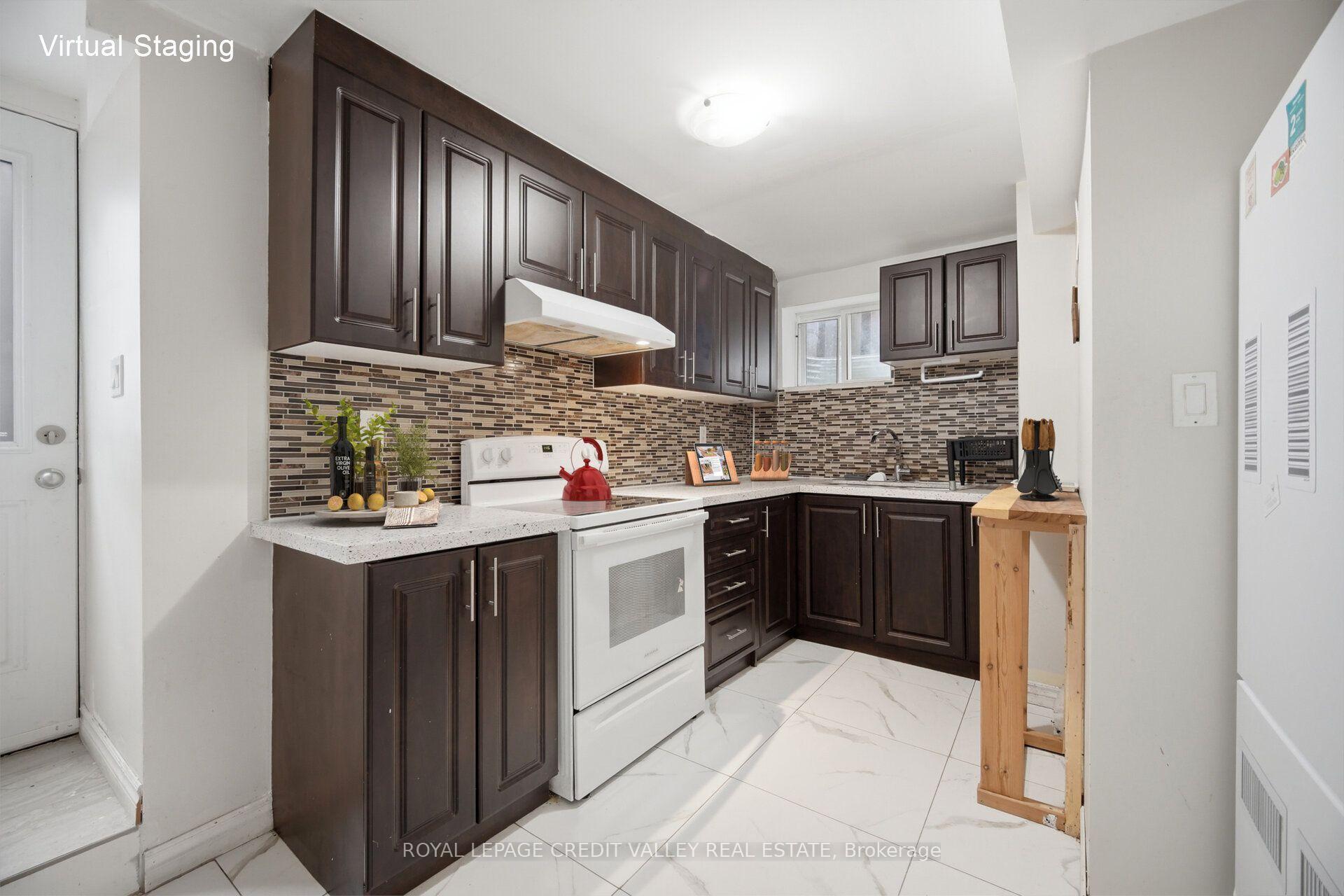 Photo 35 of 5 Porchlight Road, Brampton, Fletcher's Creek Village — HOMEH