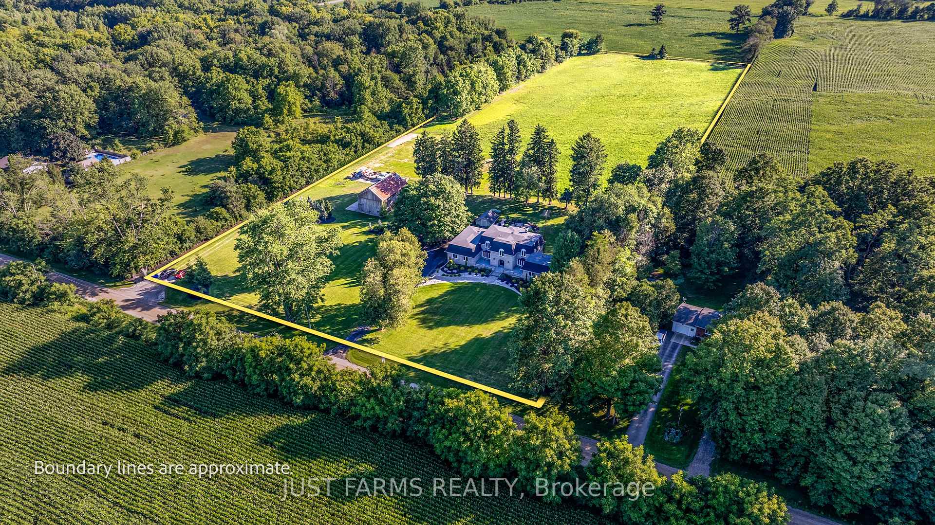 Photo 2 of 23923 Sutherland Road, Strathroy-Caradoc, Mount Brydges — HOMEH