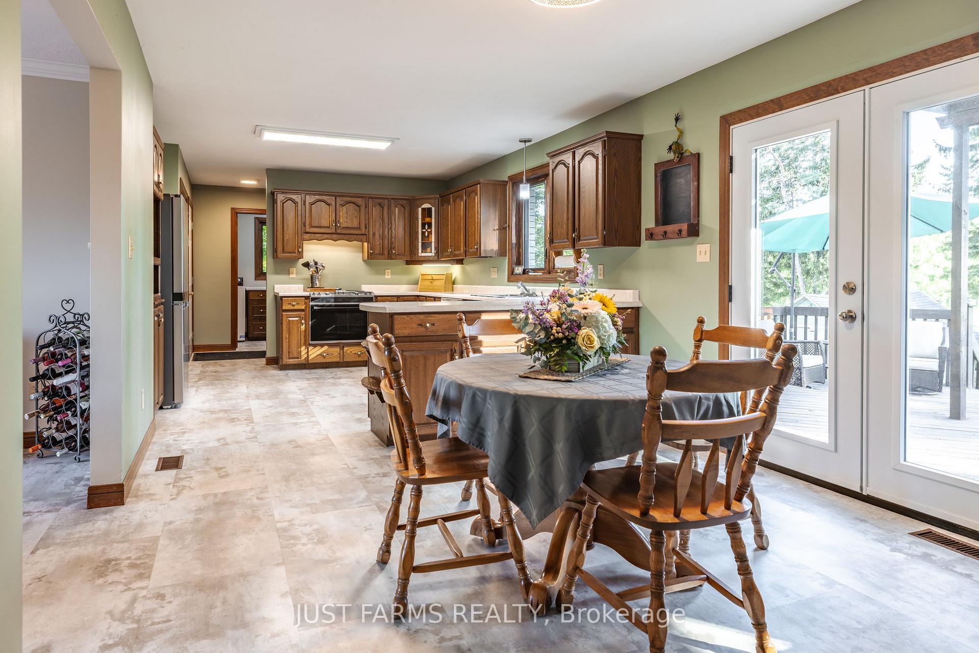 Photo 15 of 23923 Sutherland Road, Strathroy-Caradoc, Mount Brydges — HOMEH
