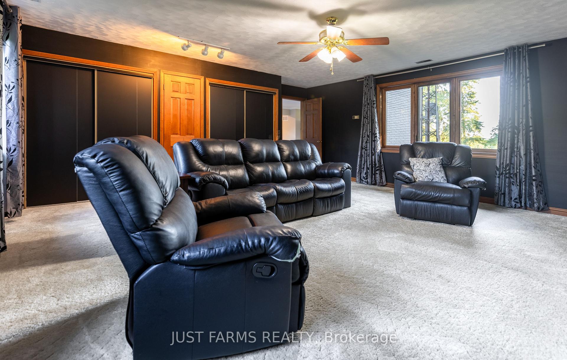 Photo 24 of 23923 Sutherland Road, Strathroy-Caradoc, Mount Brydges — HOMEH