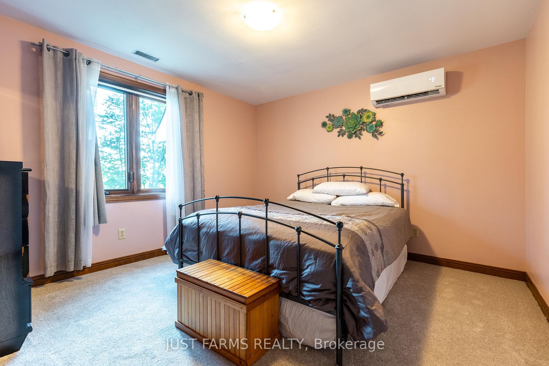Photo 29 of 23923 Sutherland Road, Strathroy-Caradoc, Mount Brydges — HOMEH