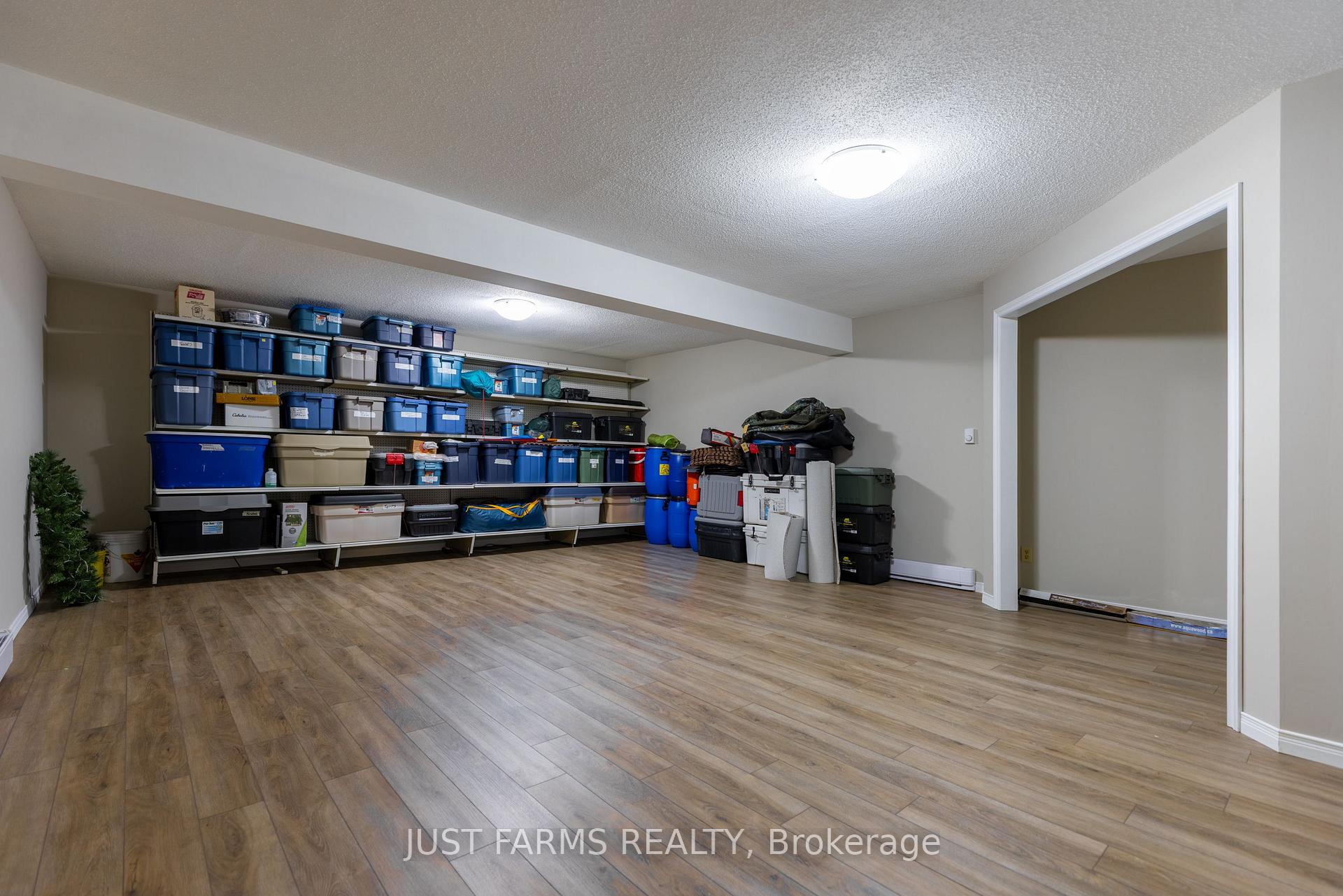 Photo 33 of 23923 Sutherland Road, Strathroy-Caradoc, Mount Brydges — HOMEH