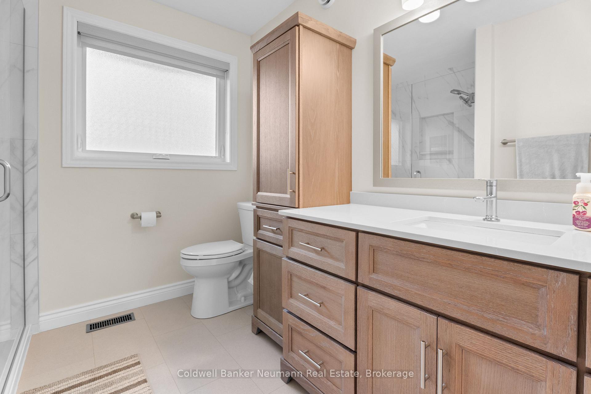 Photo 21 of 28 Keating Drive, Centre Wellington, Elora/Salem — HOMEH