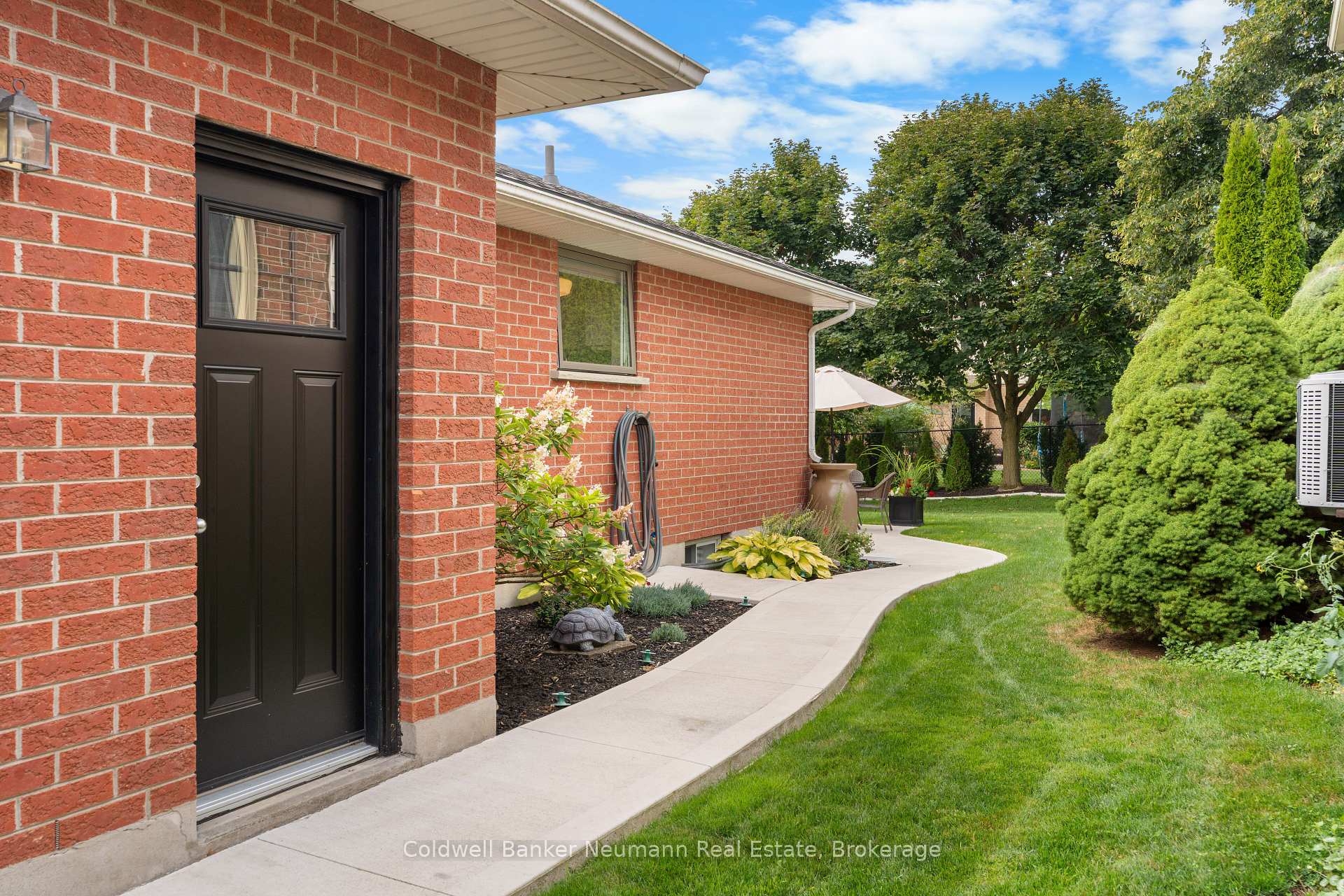 Photo 32 of 28 Keating Drive, Centre Wellington, Elora/Salem — HOMEH