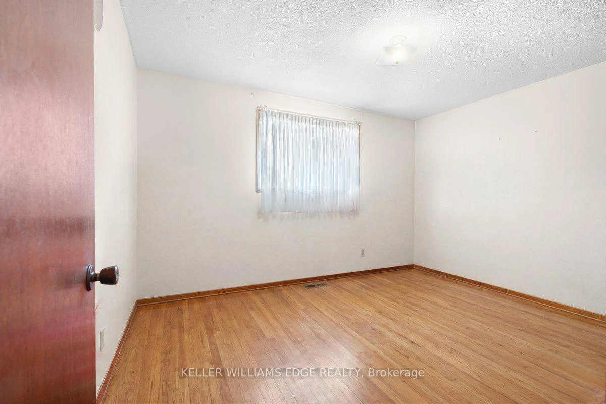 Photo 20 of 45 Juniper Drive, Hamilton, Stoney Creek — HOMEH