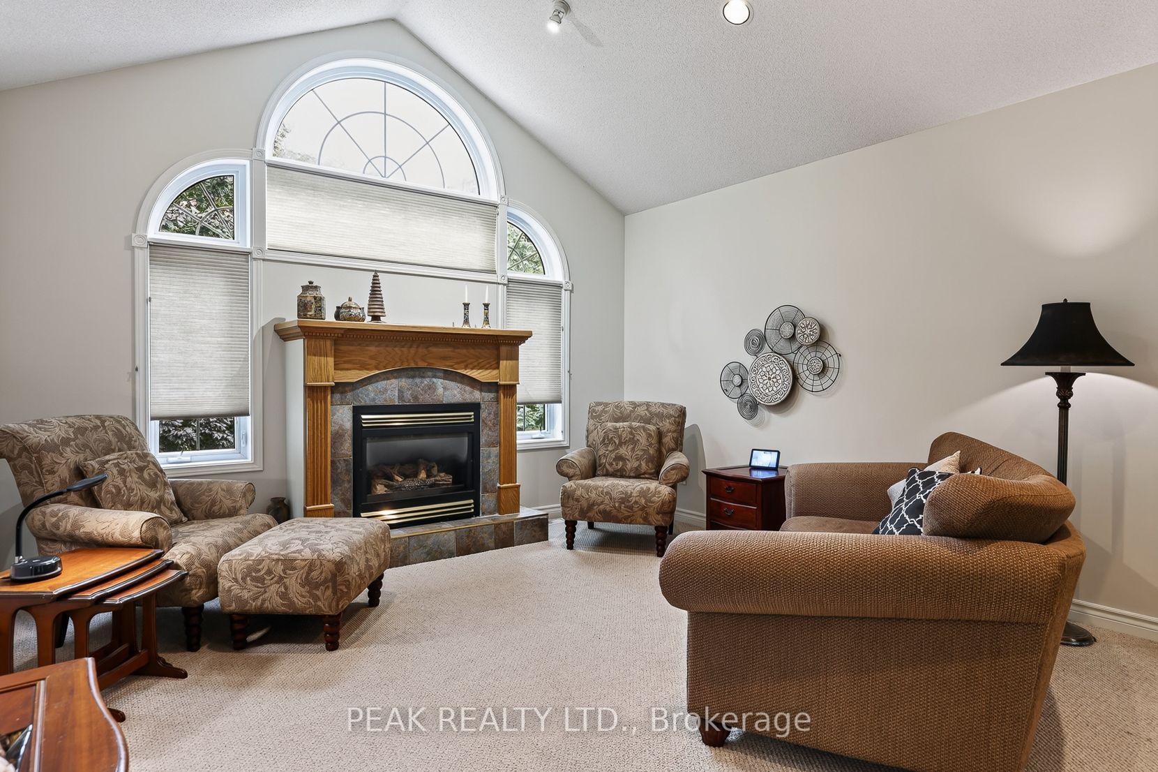 Photo 6 of 92 Shephard Place, Wilmot, New Hamburg — HOMEH
