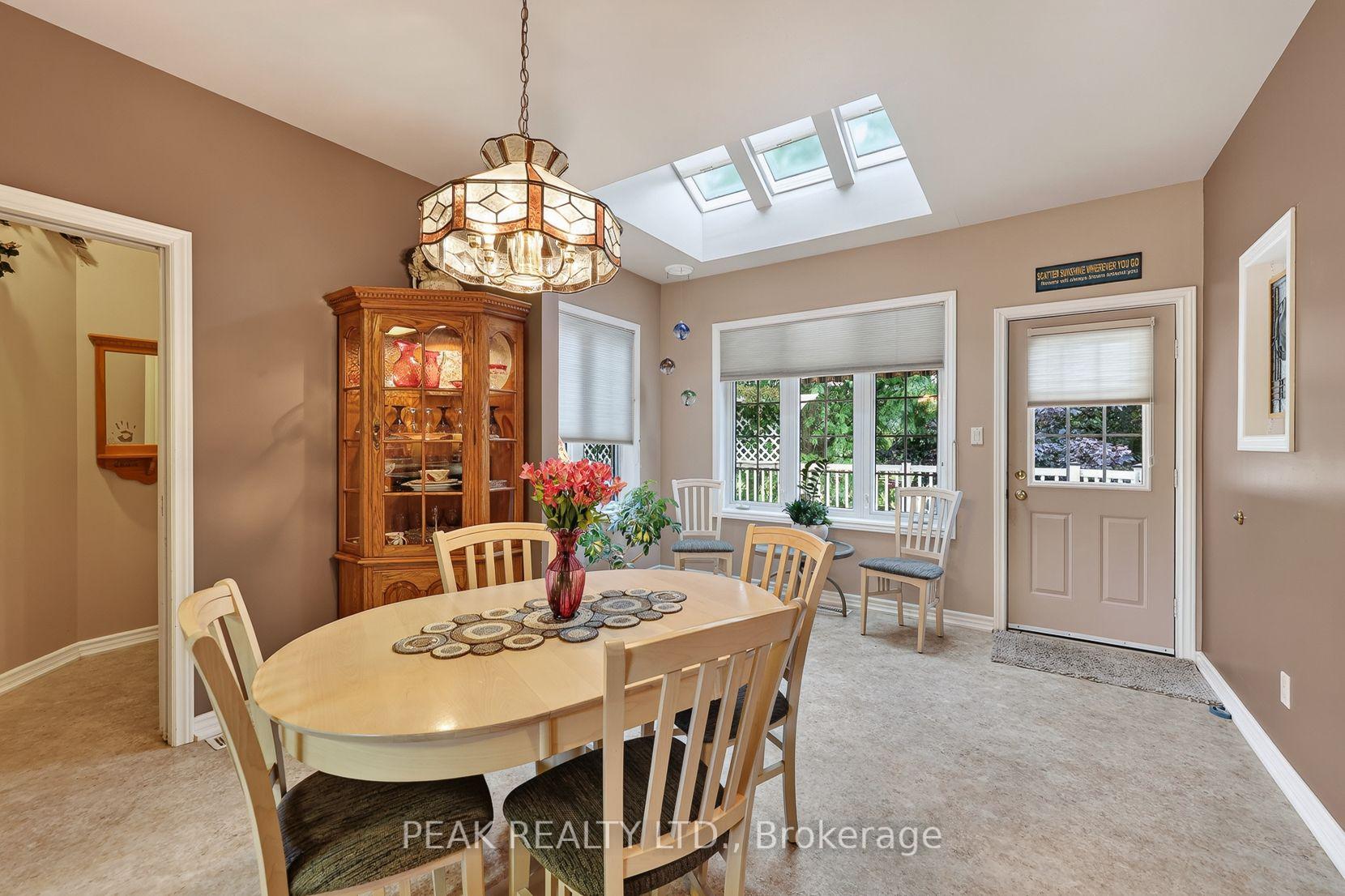 Photo 10 of 92 Shephard Place, Wilmot, New Hamburg — HOMEH