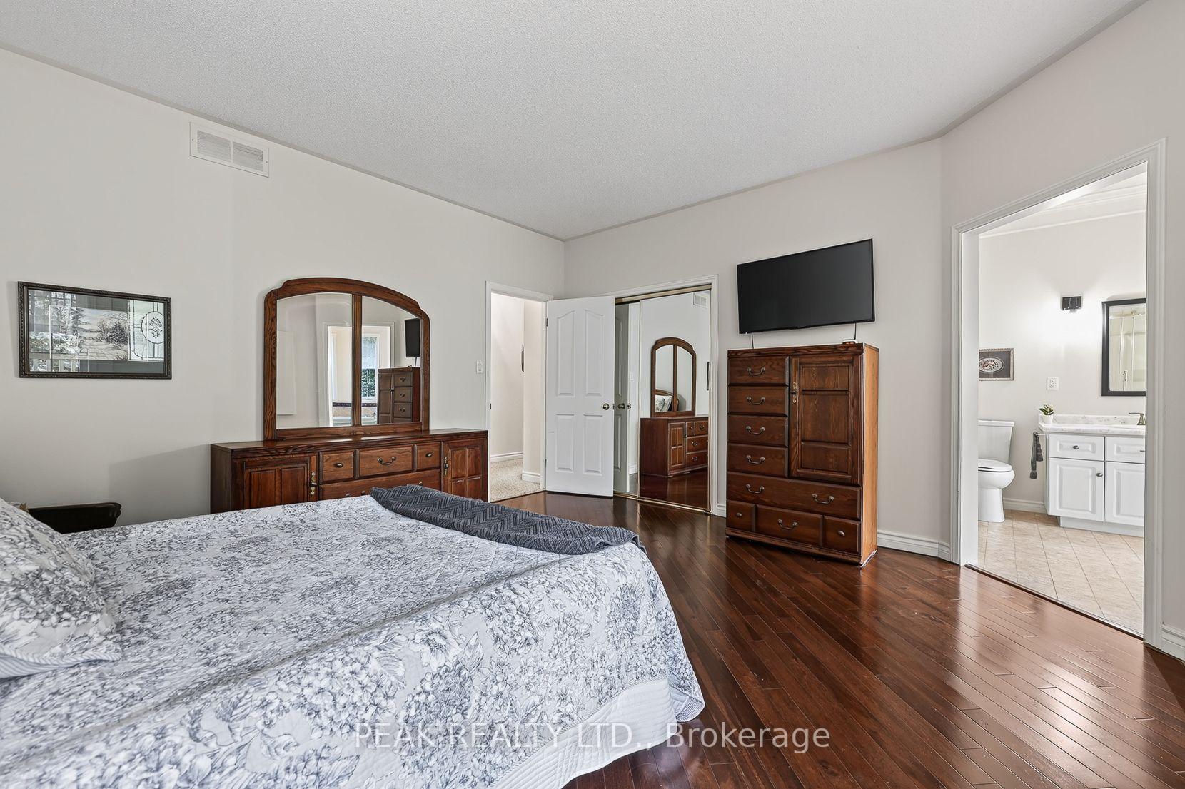 Photo 16 of 92 Shephard Place, Wilmot, New Hamburg — HOMEH